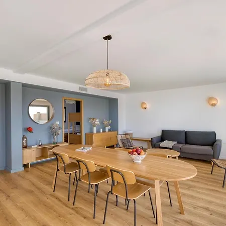South-of-france Magnifique T5 Avec Clim, Terrasse 30 M2 Vue Sur Et Barbecue, Parking, 40m De La * カルノン・プラージュ