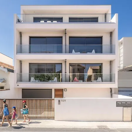 South-of-france Magnifique T5 Avec Clim, Terrasse 30 M2 Vue Sur Et Barbecue, Parking, 40m De La アパート カルノン・プラージュ
