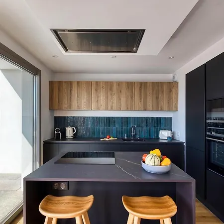 South-of-france Magnifique T5 Avec Clim, Terrasse 30 M2 Vue Sur Et Barbecue, Parking, 40m De La Apartment *